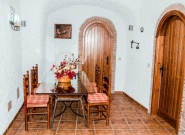 Salón de Cueva Arroyo Molino.